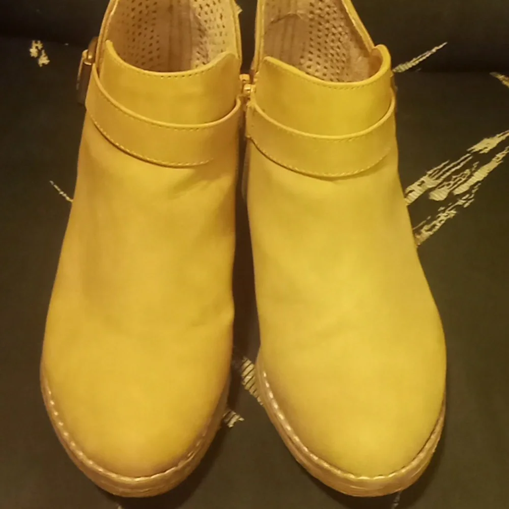 Really nice Booties - Picture 5 of 5